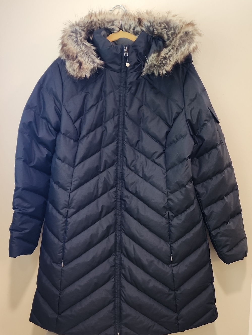 Eddie Bauer EB 550 Down Jacket Winter Coat Faux Fur Hood Black Women's size XL